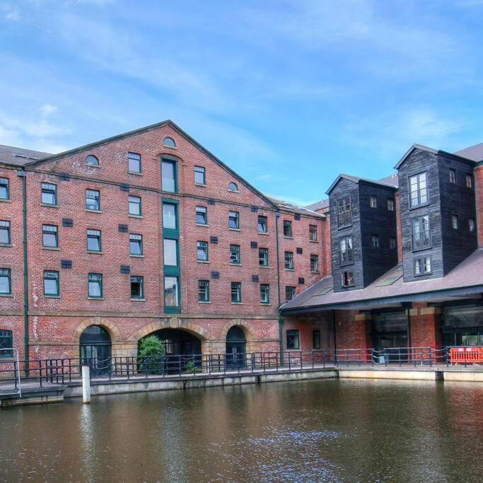 Beautiful 1-Bed Apartment In Grade Listed Warehouse - Victoria Quays, Sheffield City Centre, Free Parking, Pet Friendly, Netflix Eksteriør bilde